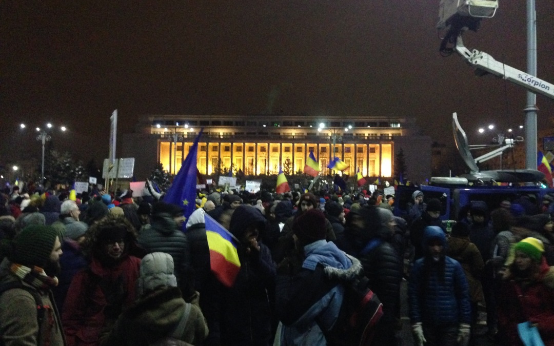 Румънските управляващи законодатели предлагат по-свободни анти-корупционни правила